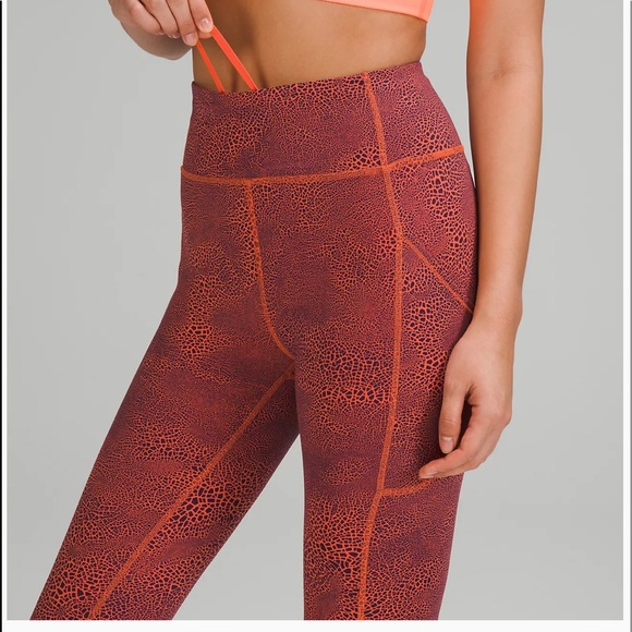 NWT lululemon Invigorate HR 25". Size 4. Color - CGWC - Crackle Glaze Orange. - Picture 3 of 6